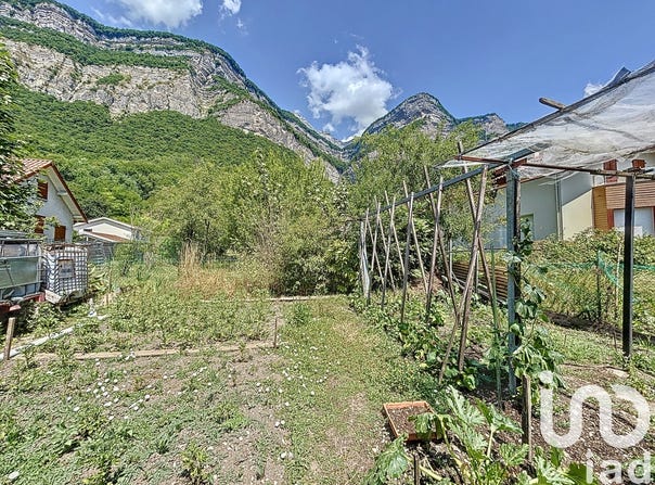 Crolles, Auvergne-Rhône-Alpes 38920