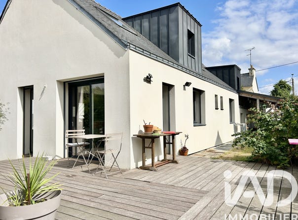 Séné, Brittany 56860