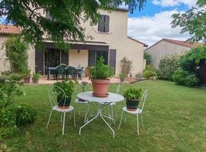 Saintes, Poitou-Charentes 17100