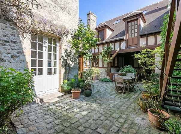 Senlis, Oise 60300