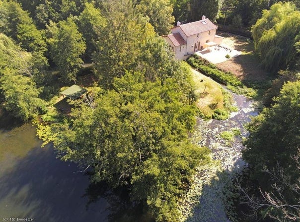 Lizant, Poitou-Charentes 86400