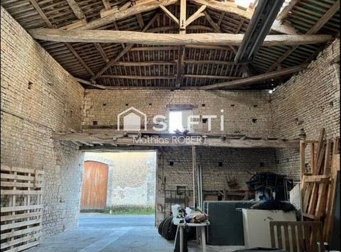 Xambes, Poitou-Charentes 16330
