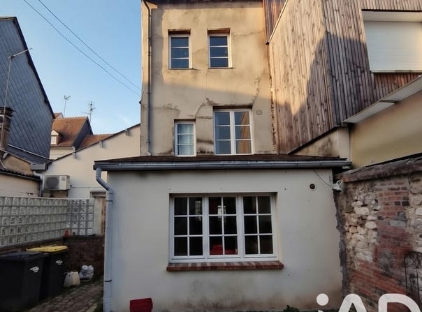 Louviers, Normandy 27400