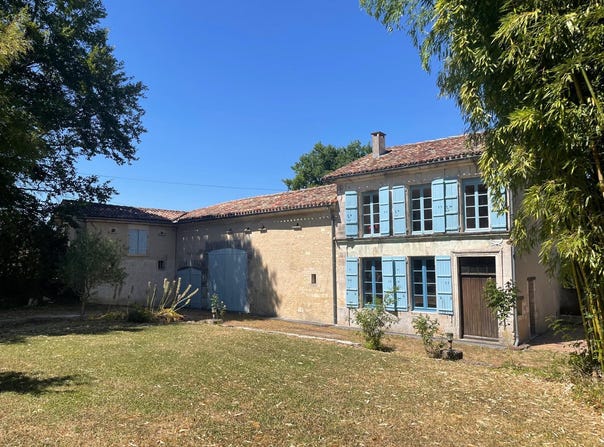 Barbezieux-Saint-Hilaire, Poitou-Charentes 16300