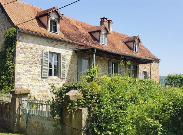 Salornay-sur-Guye, Burgundy 71250