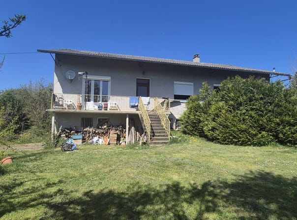 Cruzy-le-Châtel, Bourgogne-Franche-Comté 89740