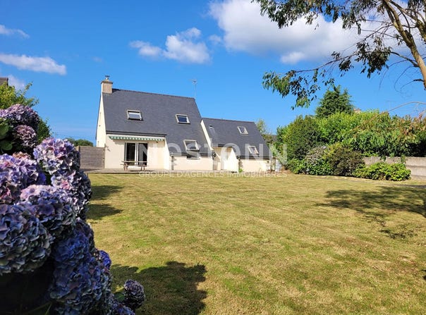 Plouha, Brittany 22580