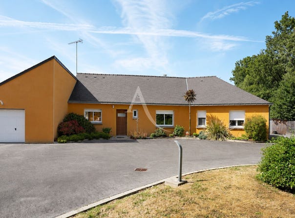 CAMPENEAC, Brittany 56800