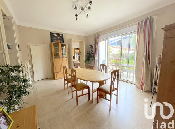 La Roche-sur-Yon, Pays de la Loire 85000