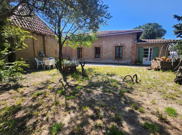 Roujan, Languedoc-Roussillon 34320
