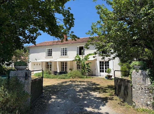 NANTEUIL EN VALLEE, Nouvelle-Aquitaine 16700