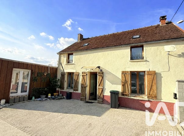 Montmirail, Grand Est 51210