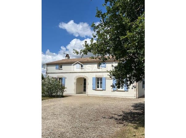 Bois, Poitou-Charentes 17240