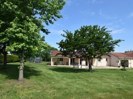 TANCON, Bourgogne 71740