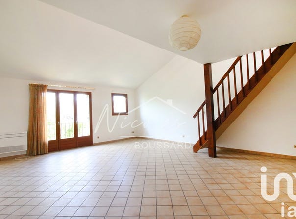 Le Plessis-Belleville, Hauts-de-France 60330