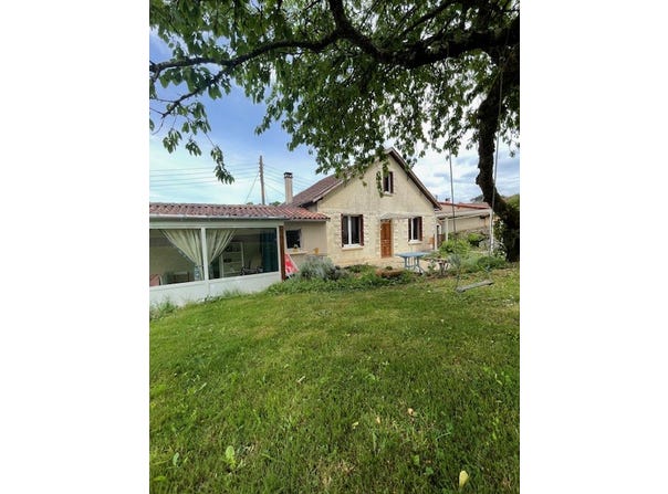 Civray, Nouvelle-Aquitaine 86400