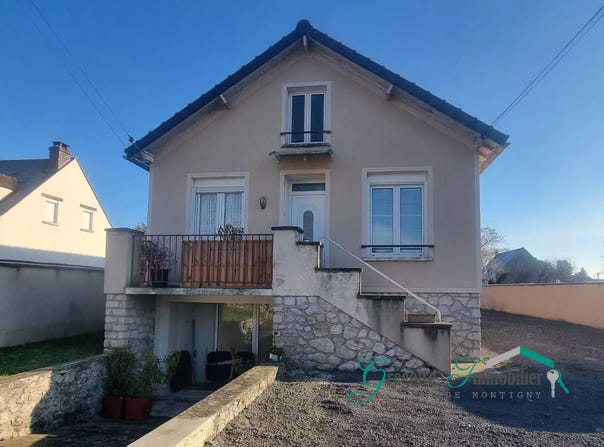 Montigny-sur-Loing, Seine-et-Marne 77690