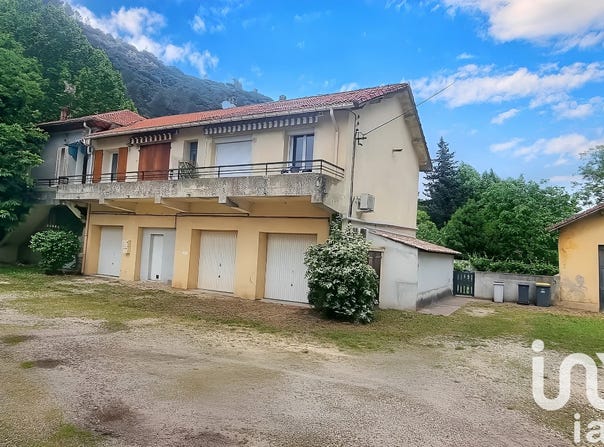 Méounes-lès-Montrieux, Provence-Alpes-Côte d'Azur 83136
