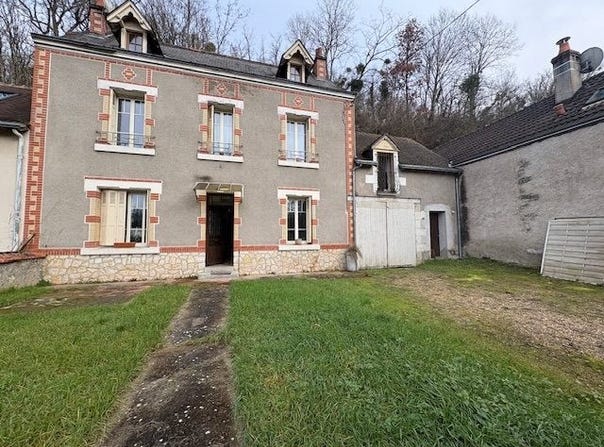 Mosnes, Centre 37530