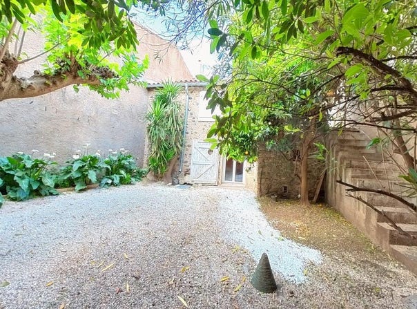 Lézignan-la-Cèbe, Languedoc-Roussillon 34120