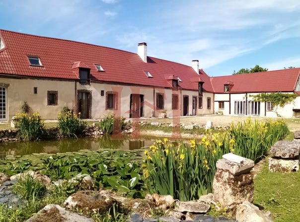 Châteaudun, Eure-et-Loir 28200