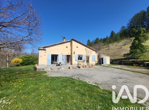 Cornillon-sur-l'Oule, Auvergne-Rhône-Alpes 26510
