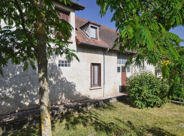 Cusset, Allier 03300