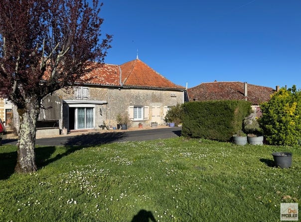 Berneuil, Poitou-Charentes 16480