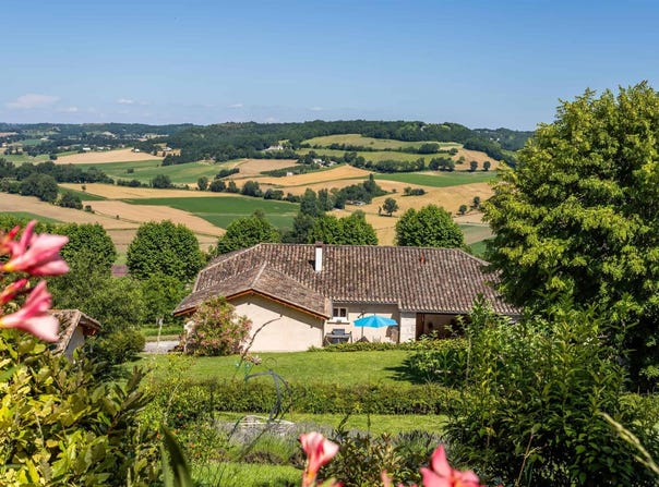 Lauzerte, Midi-Pyrénées 82110