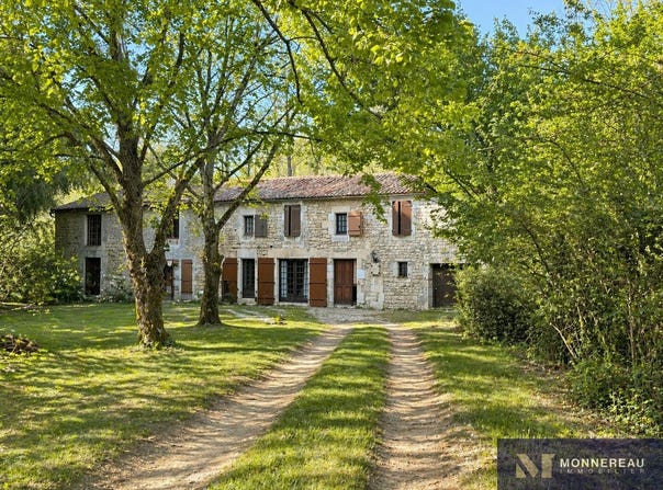 Ruelle-sur-Touvre, Poitou-Charentes 16600
