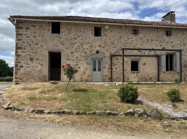Nueil-les-Aubiers, Deux-Sèvres 79250