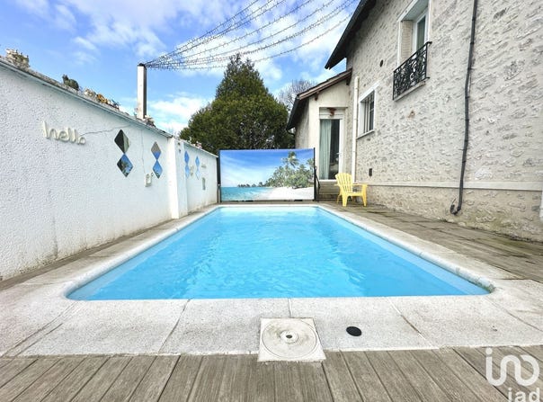 SAINT-PIERRE-LÈS-NEMOURS, Île-de-France 77140