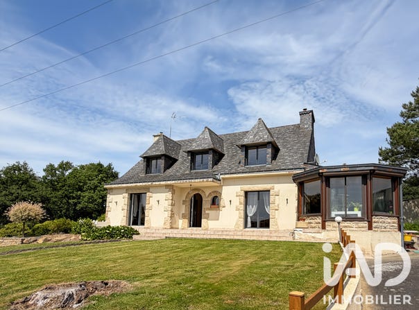 Melrand, Brittany 56310