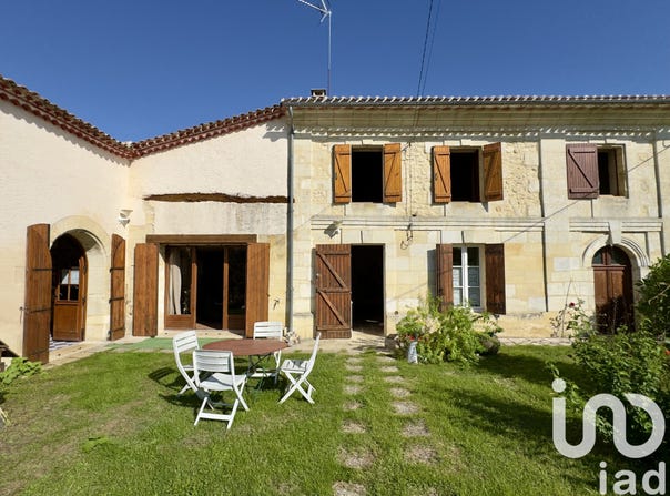 Villegouge, Nouvelle-Aquitaine 33141