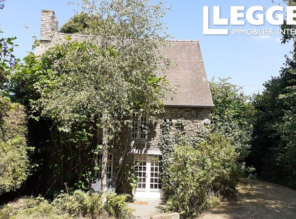 Sacey, Normandy 50170