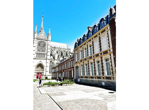 Amiens, Somme 80000