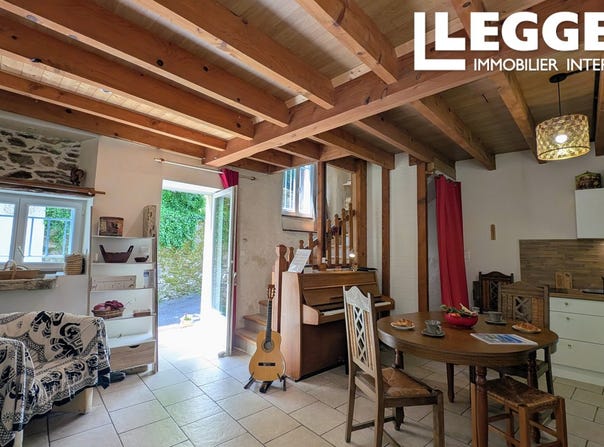 Labastide-Rouairoux, Occitanie 81270