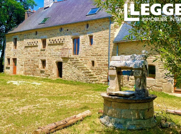 Camors, Brittany 56330