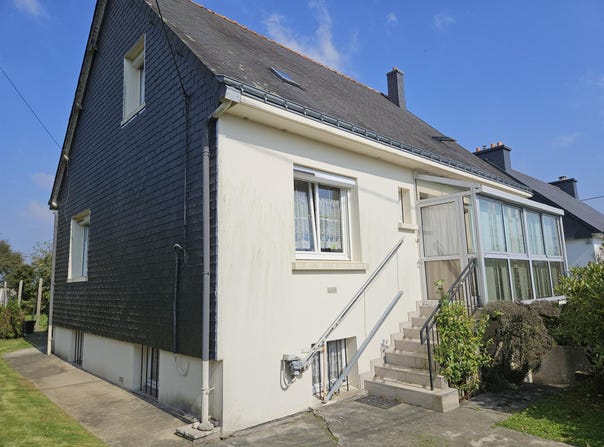 Gouarec, Brittany 22570