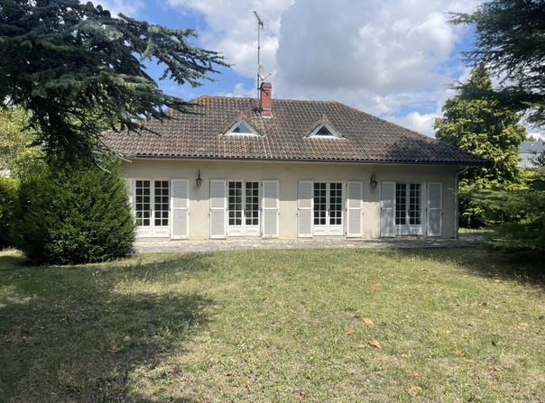 Loudun, Vienne 86200