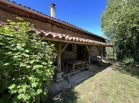 Les Salles-Lavauguyon, Haute-Vienne