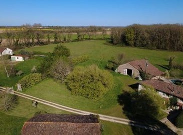 GENOUILLE, Poitou-Charentes 86250