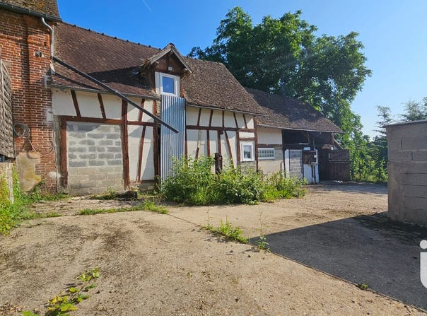 Gisors, Normandy 27140