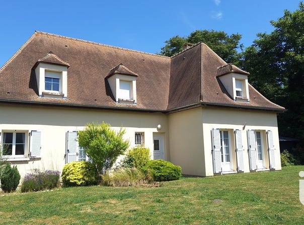Le Plessis-Hébert, Normandy 27120