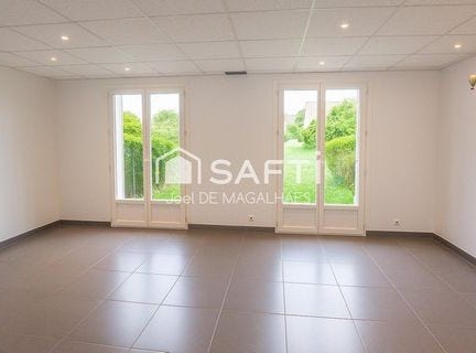 Le Mesnil-Saint-Denis, Île-de-France 78320