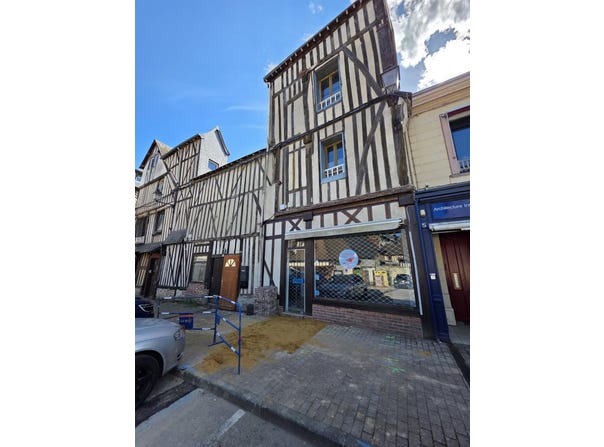 Bernay, Upper Normandy 27300