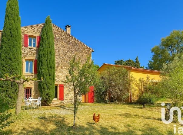 Camaret-sur-Aigues, Provence-Alpes-Côte d'Azur 84850