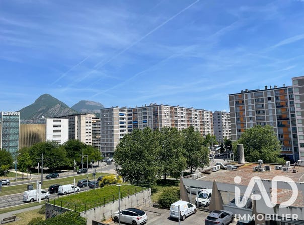 Grenoble, Auvergne-Rhône-Alpes 38100