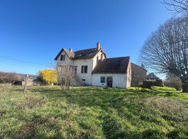 Charolles, Burgundy 71120