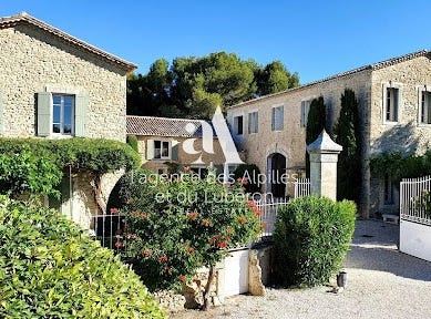 Lagnes, Provence-Alpes-Côte d'Azur 84800